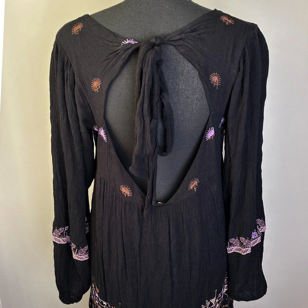 Free People‎ Black Embroidered Mini Dress Small Long Sleeve Open Back Boho